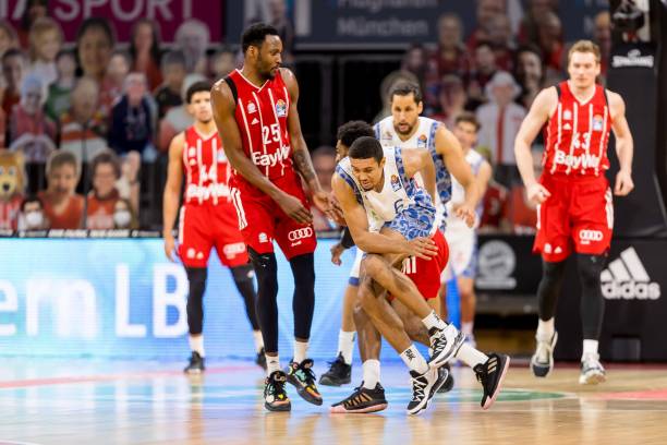 聚在一起 聚在一起