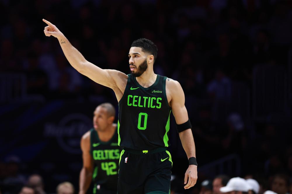 展现出了超 展现出了超