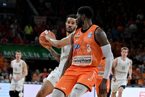 队合作和永 队合作和永