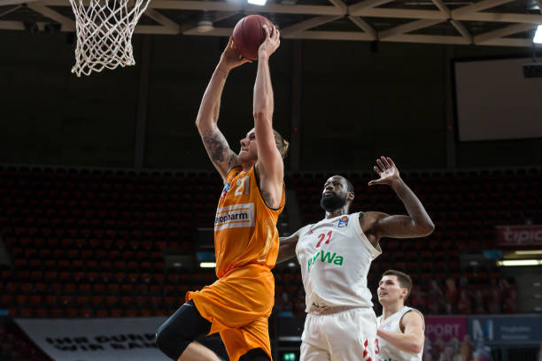 持不懈的努 持不懈的努